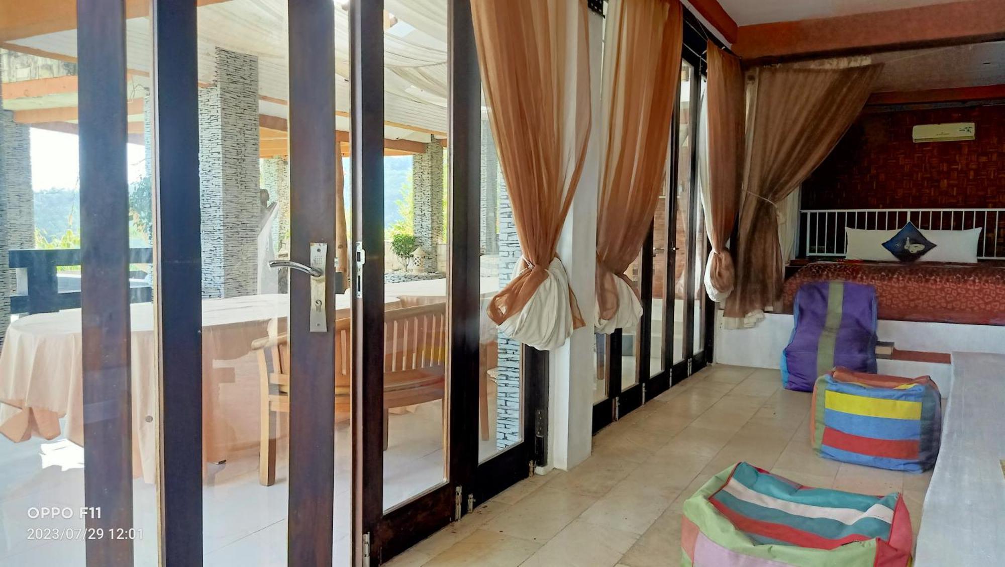 Rara Villas Lombok Senggigi Room photo